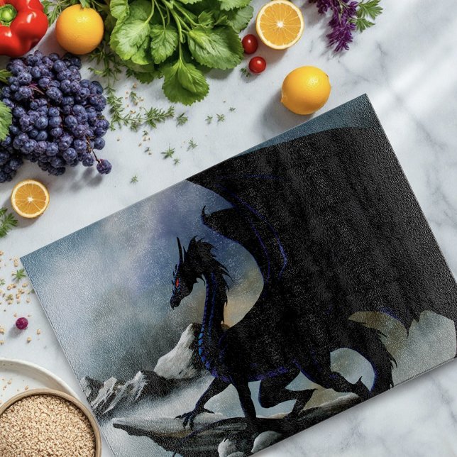 Black Dragon Fantasy Blue Mountains Schneidebrett (Von Creator hochgeladen)