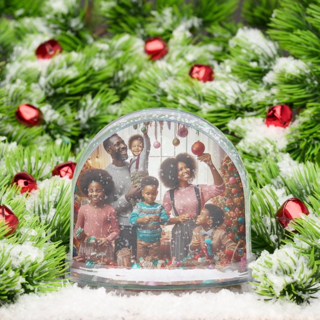 BLACK FAMILY CHRISTMAS SNOW GLOBE SCHNEEKUGELN (Weihnachten)