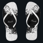 Black Floral & Confetti Glitzer | Hochzeit Flip Flops<br><div class="desc">Brautparty Flop Shoes bereit für Sie zu personalisieren. 💗 Dieses Produkt ist zu 100% benutzerdefinierbar. Grafiken und/oder Text können hinzugefügt, gelöscht, verschoben, verändert, verändert, gedreht usw. werden.. (nur durch Klicken auf den Bereich "EDIT DESIGN") ⭐ 99% meiner Designs in meinem Geschäft in Schichten gemacht. Damit können Sie die Größe und...</div>