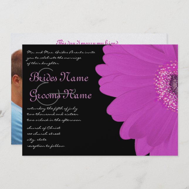 Black & Fuchsia Gerber Daisy Wedding Einladung (Vorne/Hinten)