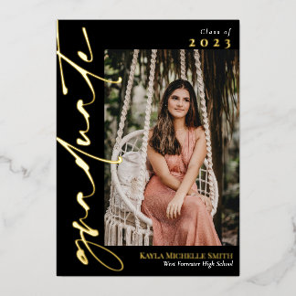Black & Gold Calligraphy Photo Graduation Folieneinladung