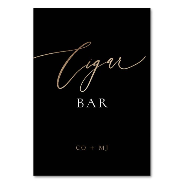 Black Gold Calligraphy Wedding Cigar Bar Sign Tischnummer (Vorderseite)