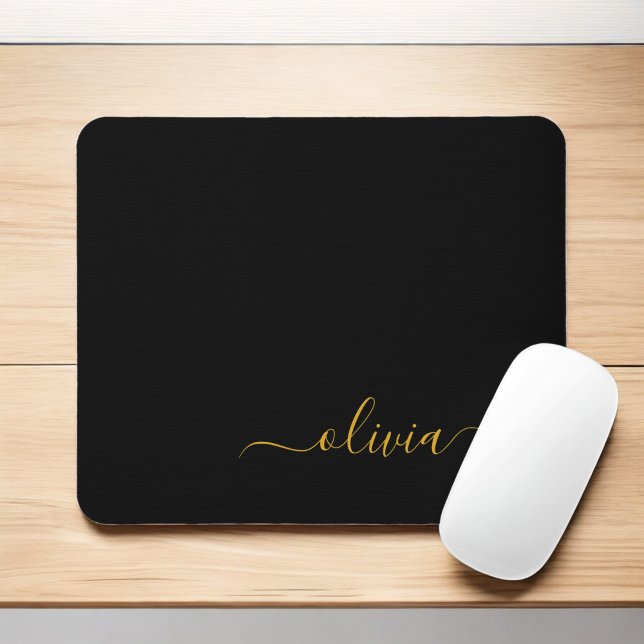 Black Gold Girl Script Monogram Name Modern Mousepad (Von Creator hochgeladen)