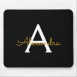 Black Gold Girl Script Monogram Name Modern Mousepad<br><div class="desc">Gold und Schwarz Monogramm Fügen Sie Ihren eigenen Namen Mousepad (Maus Pad). Das macht den perfekten 16 Geburtstag,  Hochzeit,  Brautparty,  Jubiläum,  Babydusche oder Junggeselinnen-Abschied Geschenk für jemanden,  der Lieben glamourösen Luxus und schicke Stile.</div>