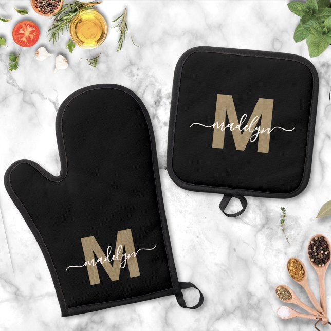 Black Gold Modern Name Monogram Ofenhandschuh & Topflappen-Set (Black Gold Modern Name Monogram Oven Mitt & Pot Holder Set)