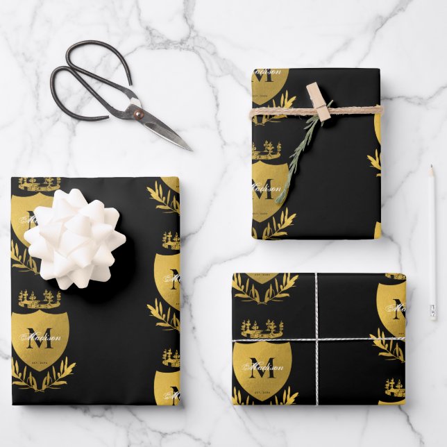 Black & Gold Royal Emblem Shield Monogram Geschenkpapier Set (Vorderseite)