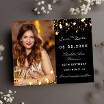 Black Gold Stars Geburtstagsparty Save the Date Ankündigungspostkarte<br><div class="desc">Ein Foto Save the Date für einen 30. Geburtstag (oder jedes Alter) vorne: Fügen Sie ein Foto in vertikaler Größe hinzu. Eine klassische schwarze Hintergrundfarbe,  die mit goldenen Imitaten dekoriert ist. Personalisieren und fügen Sie einen Namen und Details. Weiße Buchstaben. Für ihn und sie.</div>