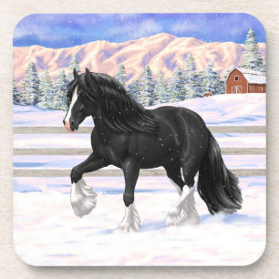 Black Gypsy Vanner Irish Cob Draft Horse in Snow Getränkeuntersetzer