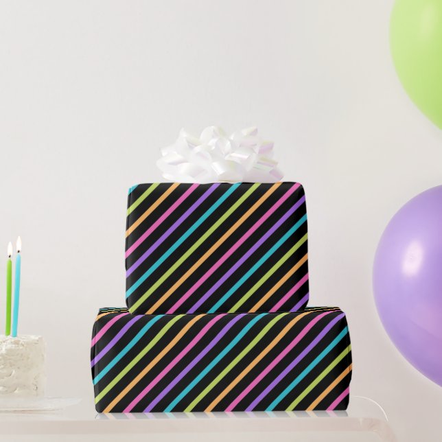 Black Happy Birthday Stripes Geschenkpapier (Partygeschenke)