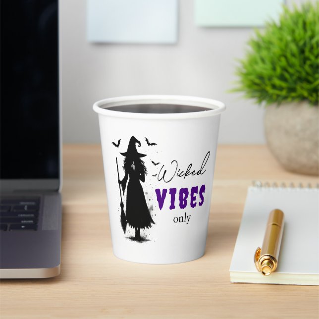 Black Hexe Silhouette - "Nur Wicked Vibes" - Pappbecher (InSitu)