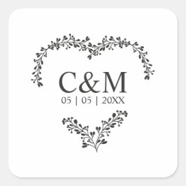 Black Initial On a Branches Heart Quadratischer Aufkleber