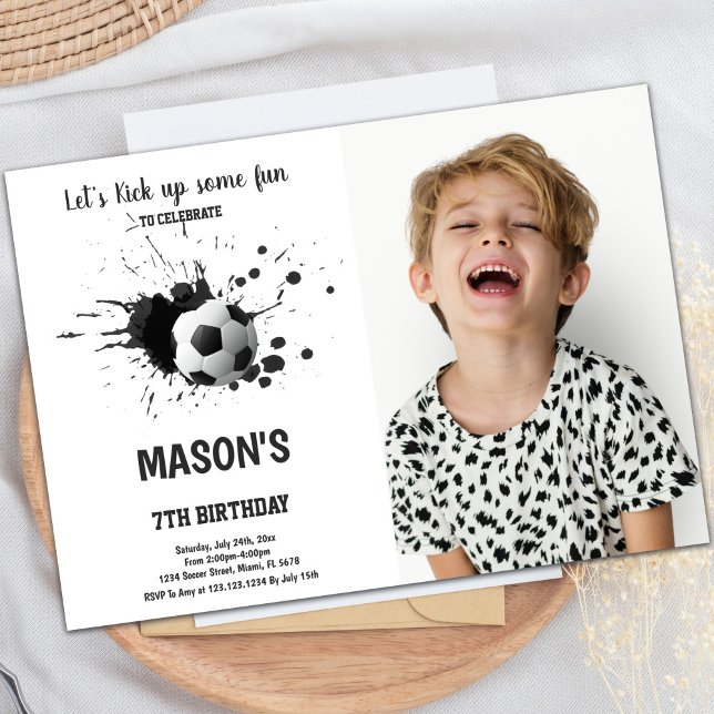 Black Ink Soccer Geburtstag Einladung mit Foto (Black Ink Soccer Birthday Invitations with photo)