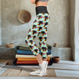 Black Jaguar Portrait Blume Capri Leggings