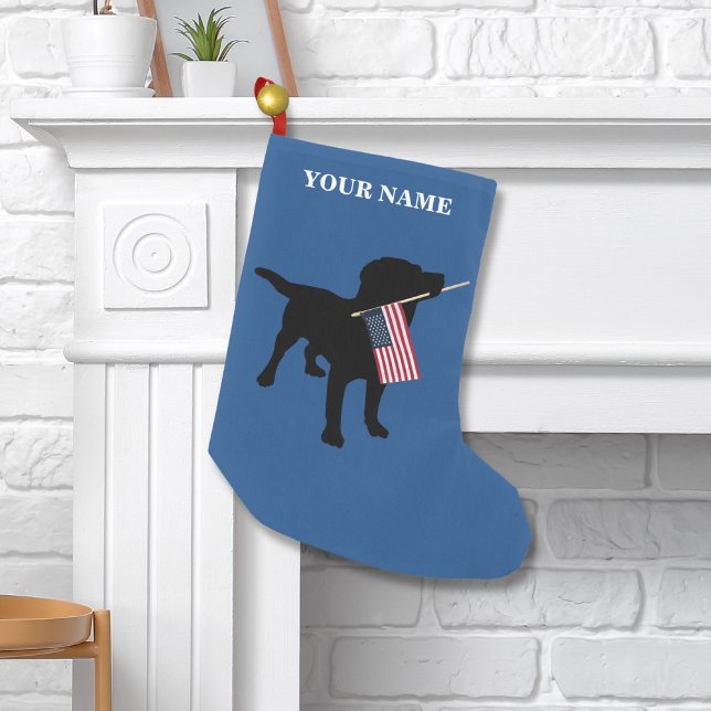 Black Lab Hund mit amerikanischer Flagge, 4. Juli Kleiner Weihnachtsstrumpf (Von Creator hochgeladen)