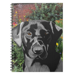 Black Labrador in Garden Notizblock