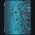Black Lion Sugar Skull Metallic Blue Background iPad Hülle<br><div class="desc">Cooler schwarzer Löwenblumenzuckerskull mit blauem Glitzer Akzent über blauen Farbtönen metallischer Hintergrund gebürsteter Stahl aussehen. Dies ist nur ein Bild und nicht echtes Metall oder Glitzer. Wenn Sie Hilfe bei der Anpassung eines meiner Designs benötigen,  kontaktieren Sie ArtOnWear Designer. Kostenlose Textformatierung mit Live-Hilfe auf Anfrage.</div>