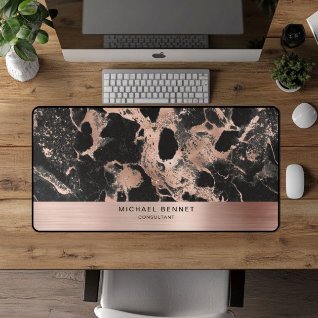 Black Marble Imitate Rose Gold Metallic Business Schreibtischunterlage (Black Marble Faux Rose Gold Metallic Business Desk Mat)