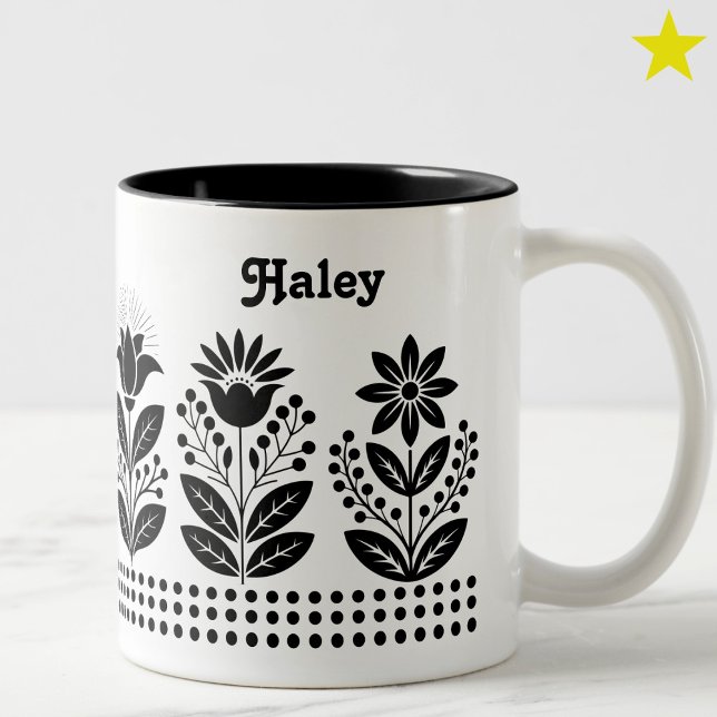 Black Minimalist Folk Art Floral Custom Name Zweifarbige Tasse (Von Creator hochgeladen)