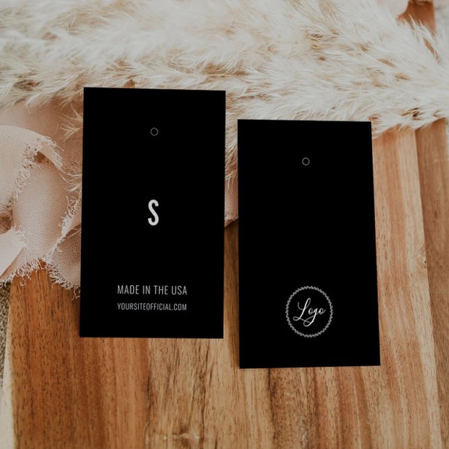 Black Minimalistisch Clothes Hang Tag Card (Von Creator hochgeladen)