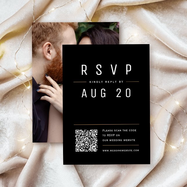 Black Modern Chic Simple Typografy QR-Code RSVP Karte (Black Modern Chic Simple Typography QR code RSVP Card)