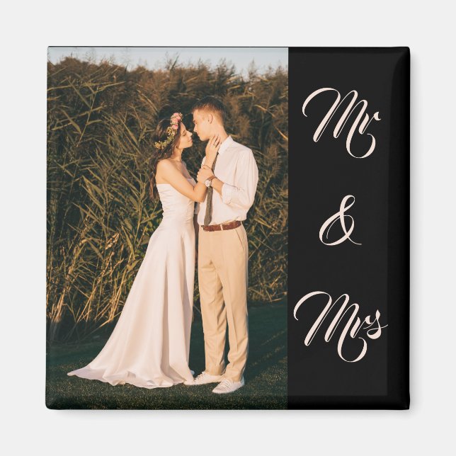 Black Modern Elegant Mr. & Mrs. Couple Foto Magnet (Vorne)