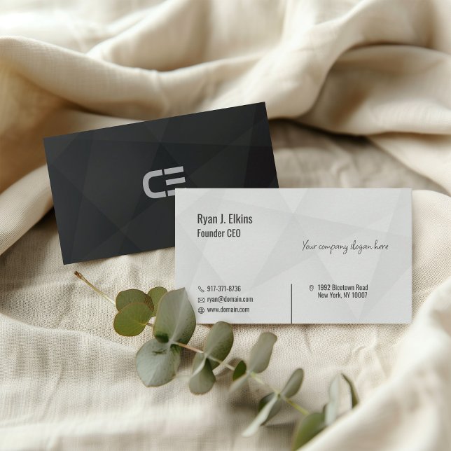 Black Modern Minimal Founder & CEO Business Card Visitenkarte (Von Creator hochgeladen)