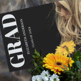 Black Modern Minimalist Graduation Ankündigung