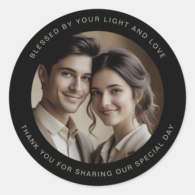 Black Modern Minimalist Wedding Guest Gift Simple Runder Aufkleber (Vorderseite)