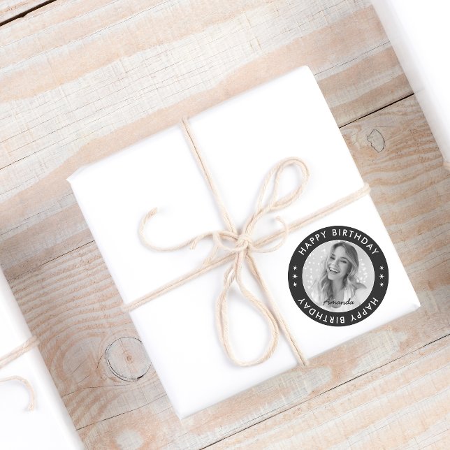 Black Modern Simple Classic Happy Birthday Foto Runder Aufkleber (Black Modern Simple Classic Happy Birthday Photo Classic Round Sticker)