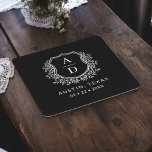 Black Monogram Wedding Floral Wappen Elegant<br><div class="desc">Fügen Sie Ihren Feiern eine elegante Touch mit dem modernen Monogram Wedding Wappen Square Paper Untersetzer hinzu. Diese Untersetzer mit einem ausgeklügelten Monogramm-Wappen sind ideal für Hochzeiten, Verlobungsfeiern oder Brautpartys. Stilvolle quadratische Form und hochwertiges, absorbierendes Papier schützen Oberflächen und verbessern Ihre Dekoration. Personalisieren Sie Ihre Initialen für eine einzigartige Touch....</div>
