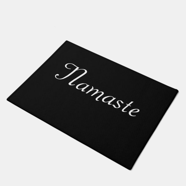 Black Namaste Door Mat Doormat Yoga Fußmatte (Schrägansicht)