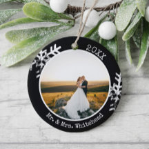 Black Newlywed Snowflake 1. Weihnachten