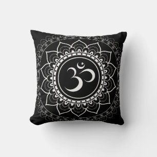 Black Om Mandala Kissen