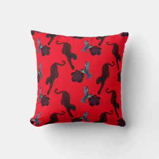 Black panther maximalist throw pillow kissen