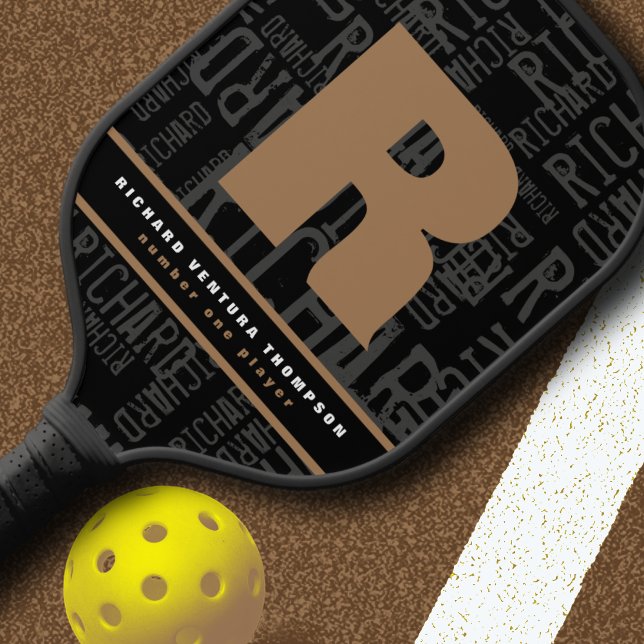 Black Pickleball Paddle mit Personalisiertem Namen (Von Creator hochgeladen)