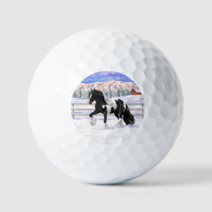 Black Pinto Piebald Sinti und Roma Vanner Golfplat Golfball