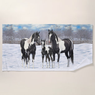Black Pinto Quarter Pferde Paint Pferde im Schnee Strandtuch