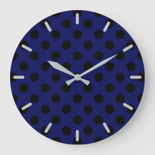 Black polka dots on navy blue große wanduhr