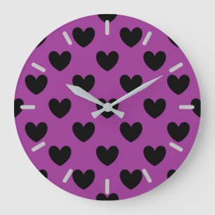 Black polka hearts on purple große wanduhr