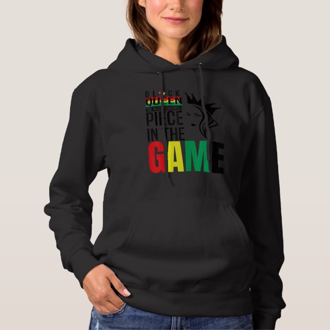 Black Queen The Most Powerful Piece The Game Black Hoodie (Vorderseite)