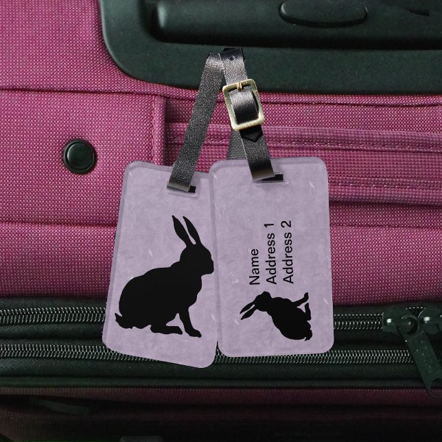 Black Rabbit Silhouette Osterfest Lila Gepäckanhänger (sittting black silhouette rabbit on pretty marbled purple luggage tags.)