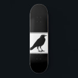 Black Raven Black Skateboard<br><div class="desc">Ein illustriert gotisches Schwarz, Rabe auf schwarzem Skateboard.</div>