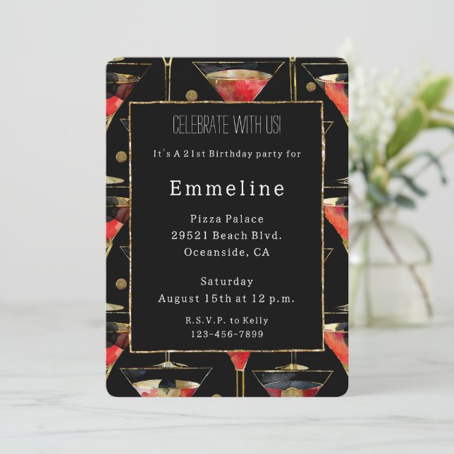 Black Red Gold Martini Geburtstag Einladung (Stehend Vorderseite)