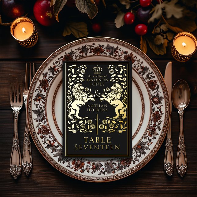 Black Royal Medieval Lion Wedding Foil Table Card Folieneinladung (Von Creator hochgeladen)