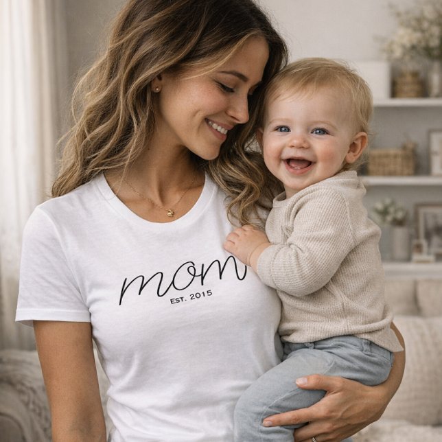 Black Script Established Mom T-shirt  (Von Creator hochgeladen)