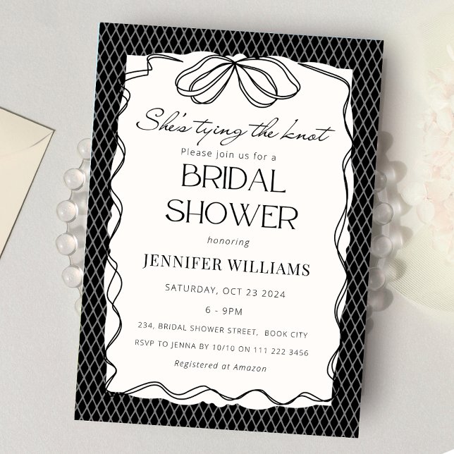 Black She's The Knot Lace Brautparty Einladung (Black She's Tying the Knot Bridal Shower Invitation)