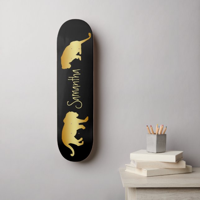 Black Skateboard Gold Lions personalisiert (Wandkunst)