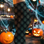 Black Spider Webmuster Halloween Leggings<br><div class="desc">Diese Black Spider Web Pattern Leggings sind perfekt, um Ihrem Kleiderschrank eine Touch von sprichwörtlicher Eleganz hinzuzufügen. Mit detaillierten Spinnennetzdesigns auf dunklem Hintergrund sind sie ideal für Halloween-Events, Gothic-Fans oder alle, die eine Aussage mit einer subtilen, unheimlichen Drehung machen möchten. Komfortabel und dehnbar, sind diese Leggings ideal für lässige Kleidung...</div>
