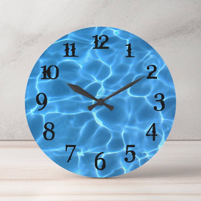 Black Splash Zahlen Aqua Blue Pool Große Wanduhr (Black Splash Numbers Aqua Blue Swimming Pool Large Clock)