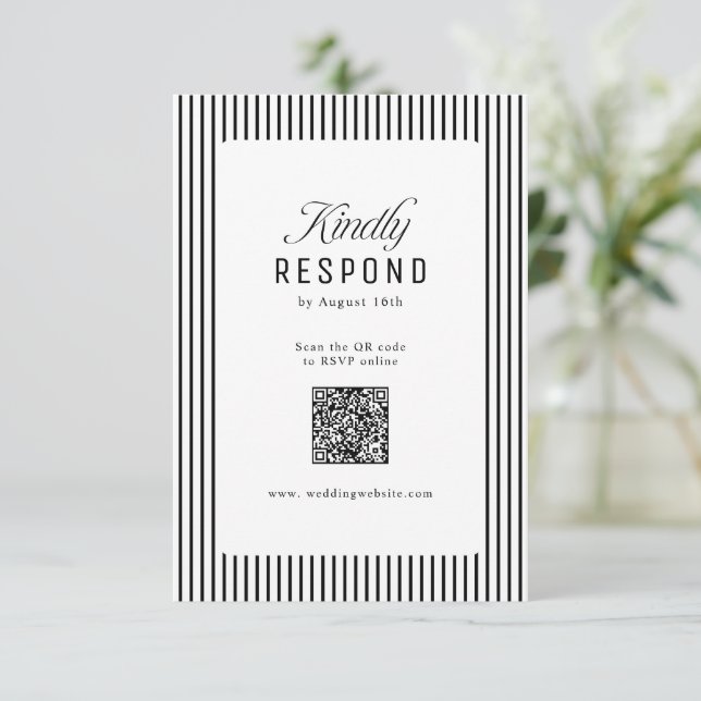 Black Striped Elegance Classy QR Code Wedding RSVP Karte (Stehend Vorderseite)